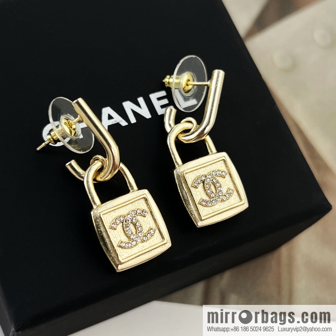 New ☑️ CHANEL Chanel gold double c lock stud earrings