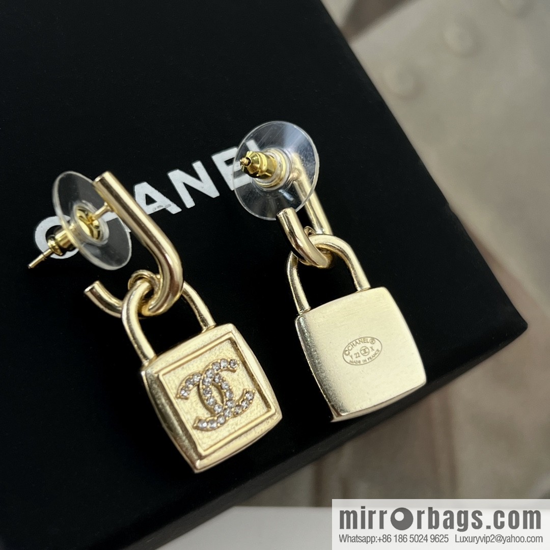 New ☑️ CHANEL Chanel gold double c lock stud earrings