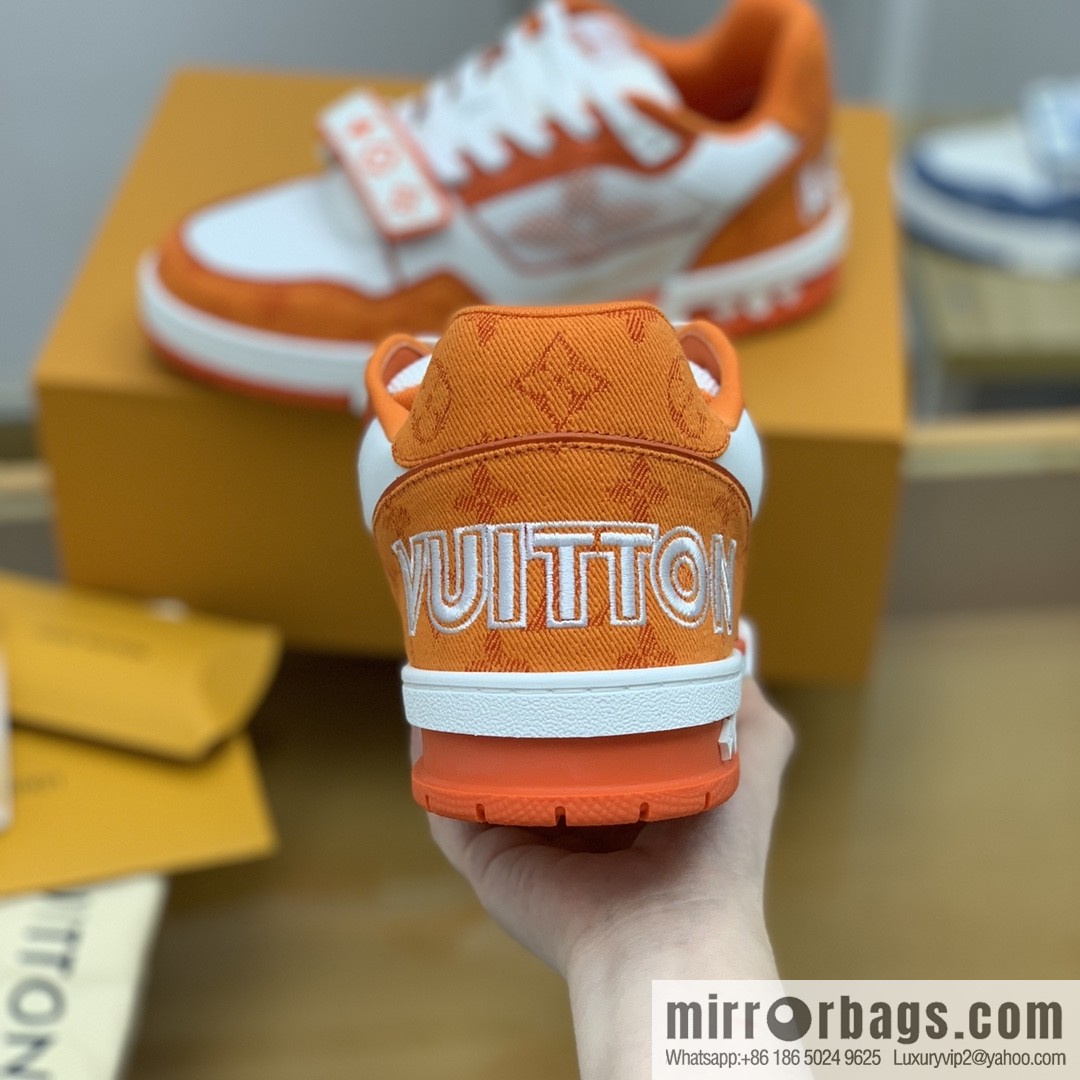 LV/Louis Vuitton men's sports running shoes made of calfskin