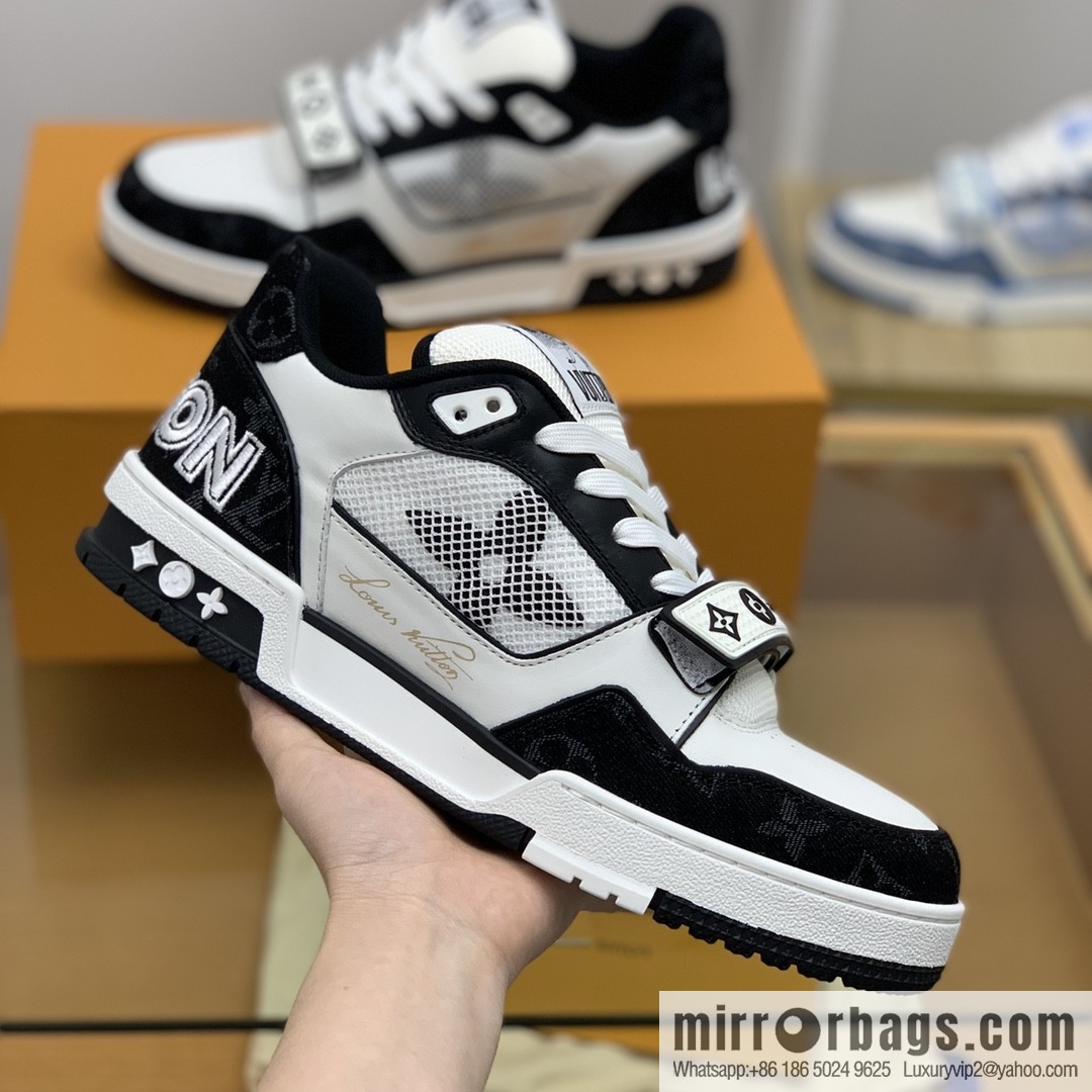 LV/Louis Vuitton men's sports running shoes made of calfskin