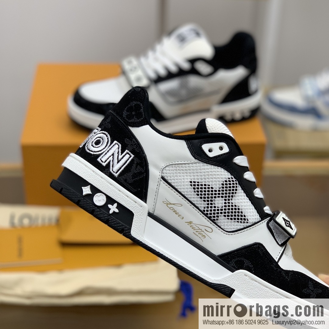 LV/Louis Vuitton men's sports running shoes made of calfskin