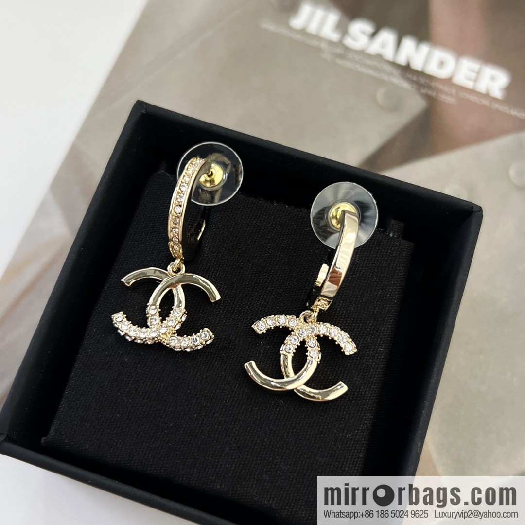 New ☑️ CHANEL Chanel c2 double c half diamond stud earrings