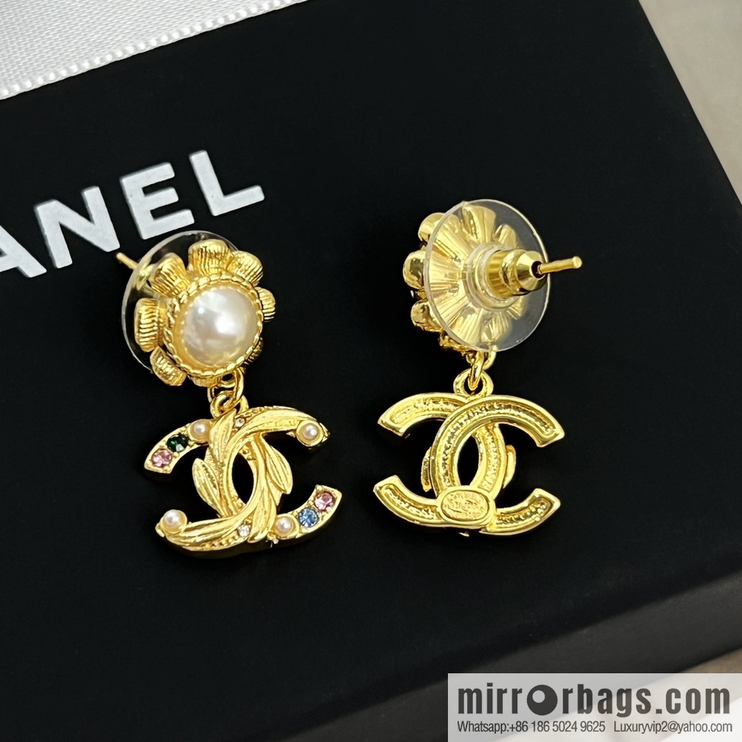 New ☑️ CHANEL Chanel double c stud earrings