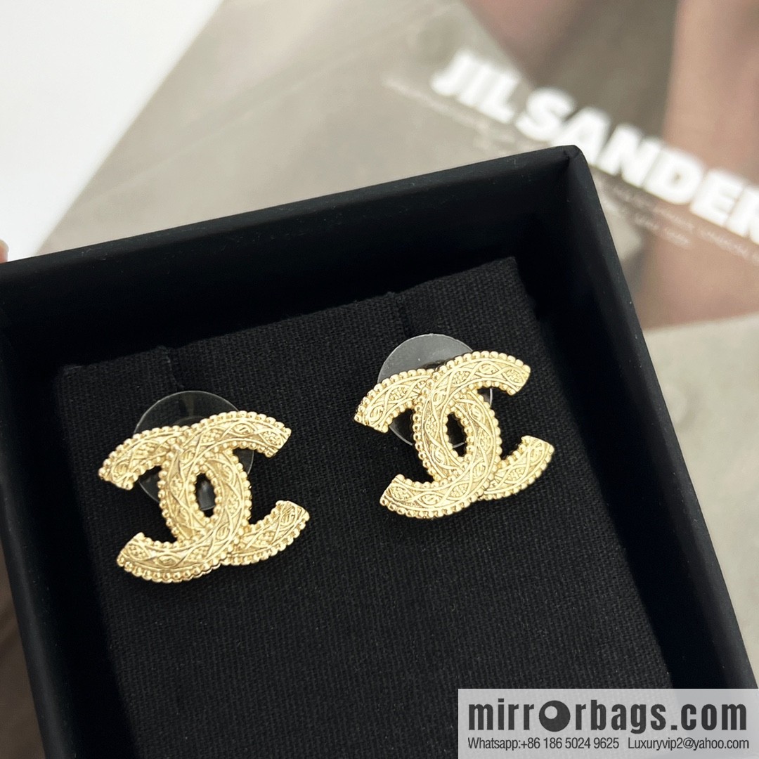 New ☑️ CHANEL Chanel double c stud earrings