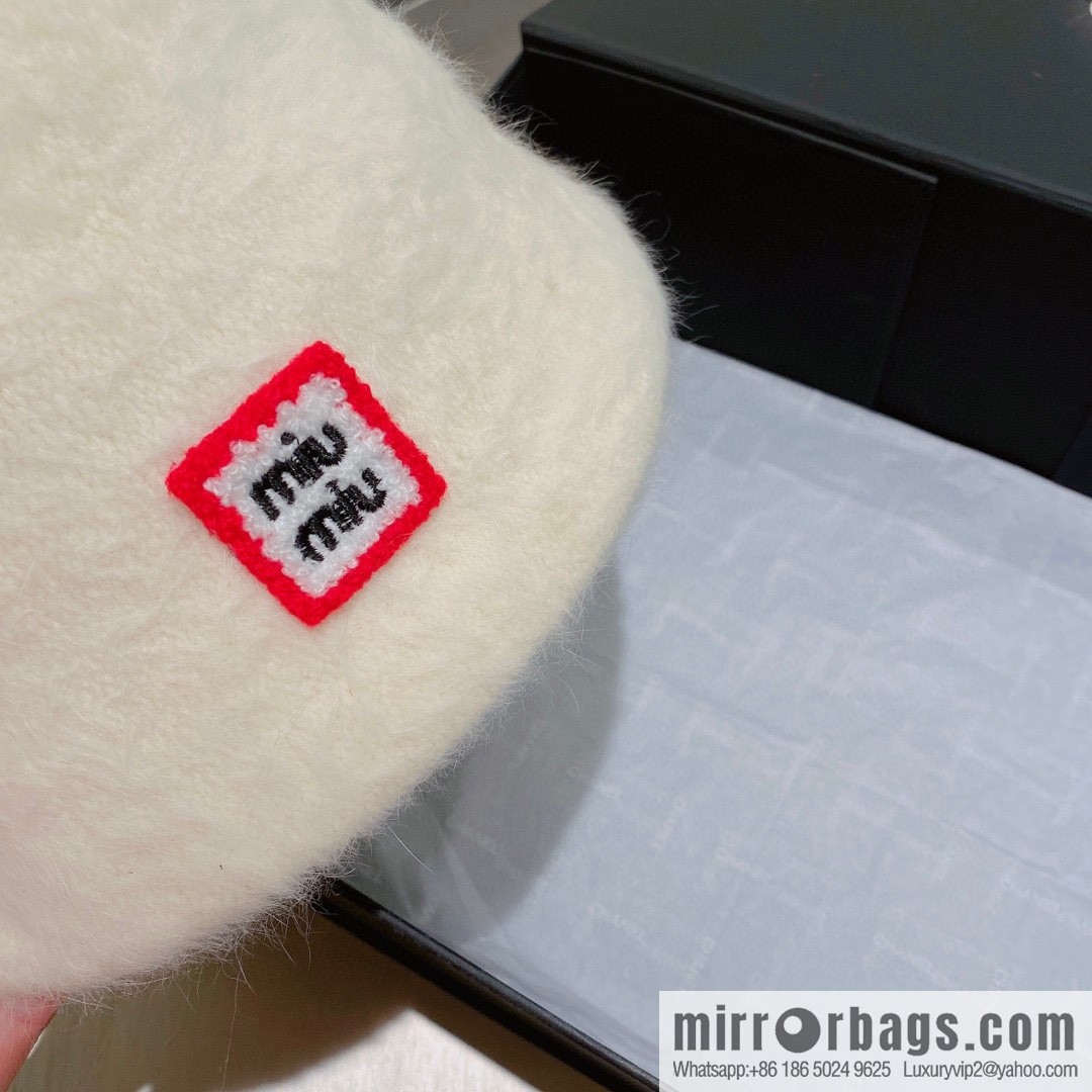 Miumiu 2022 autumn and winter new rabbit down bucket hat