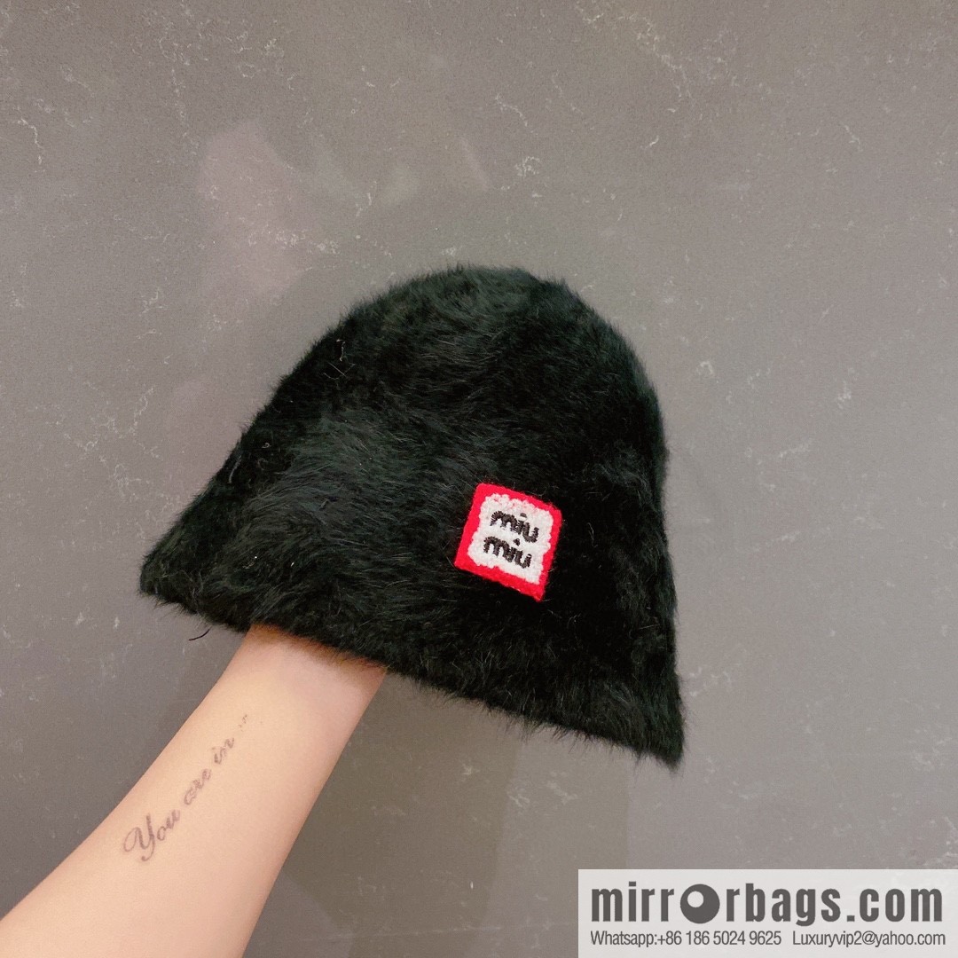 Miumiu 2022 autumn and winter new rabbit down bucket hat