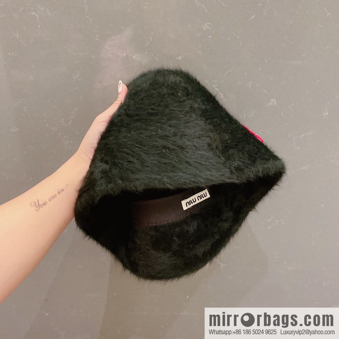 Miumiu 2022 autumn and winter new rabbit down bucket hat