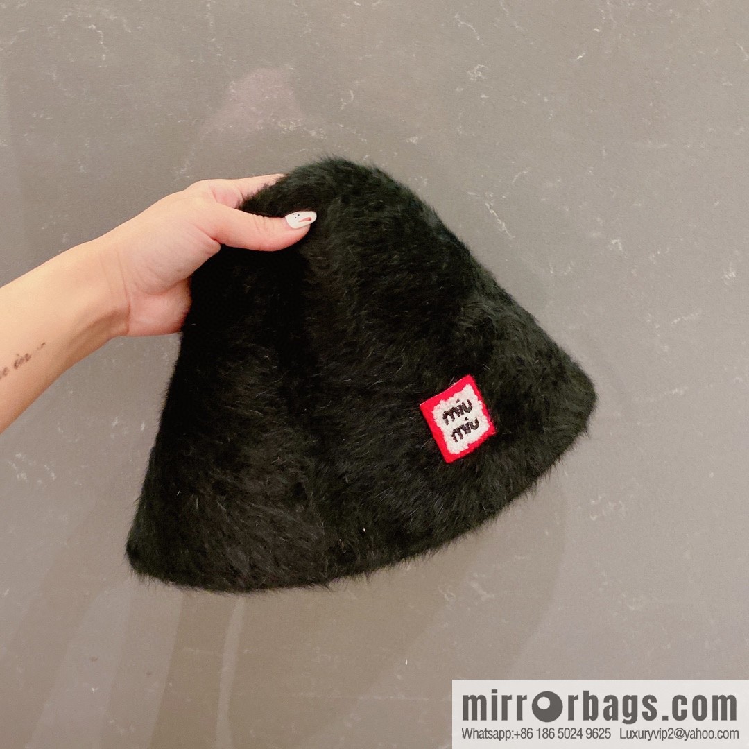 Miumiu 2022 autumn and winter new rabbit down bucket hat
