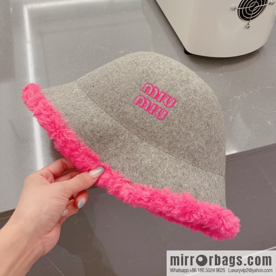 Miao Miao miumiu 2022 autumn and winter new wool top hat