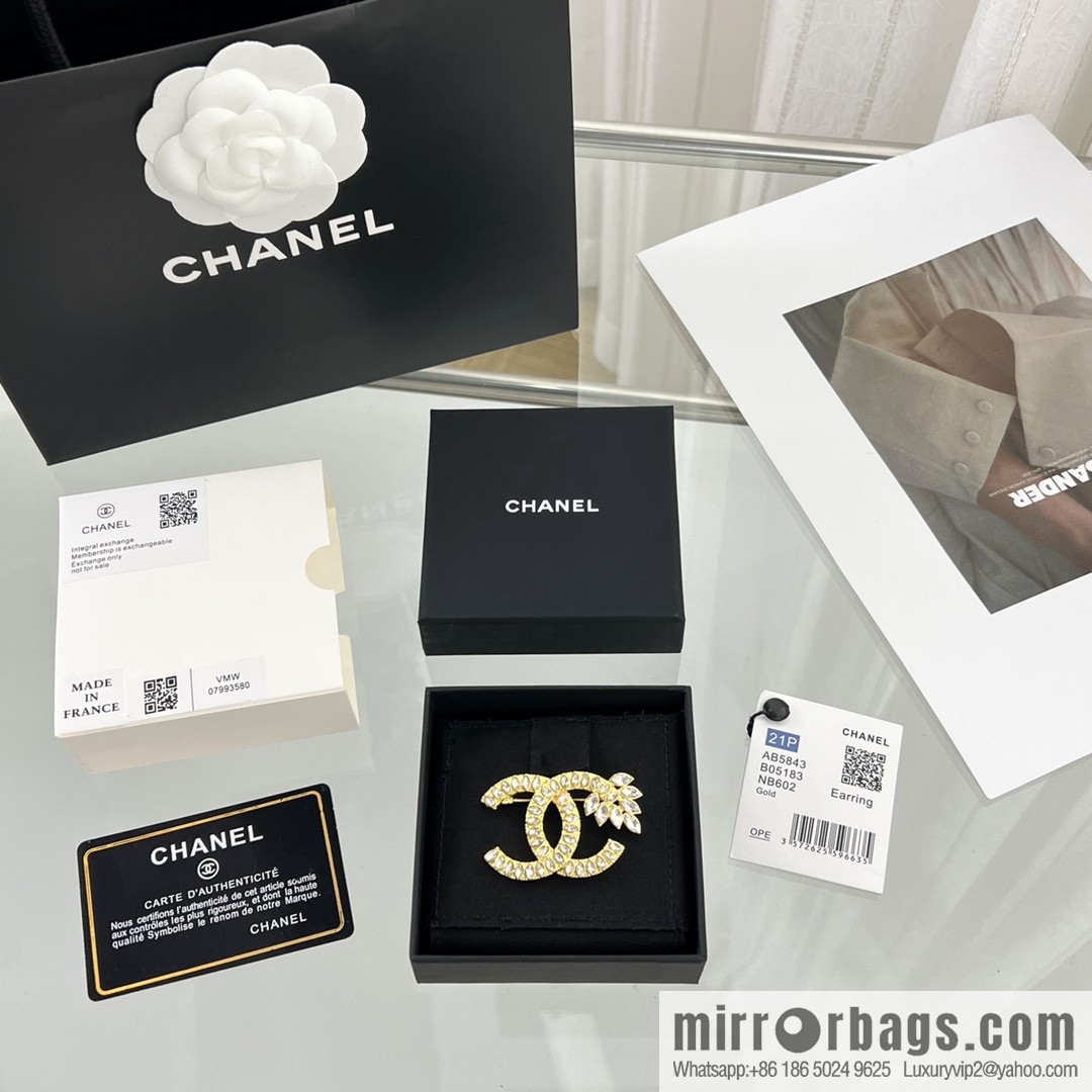 New ☑️ Chanel gold double c wheat ear brooch