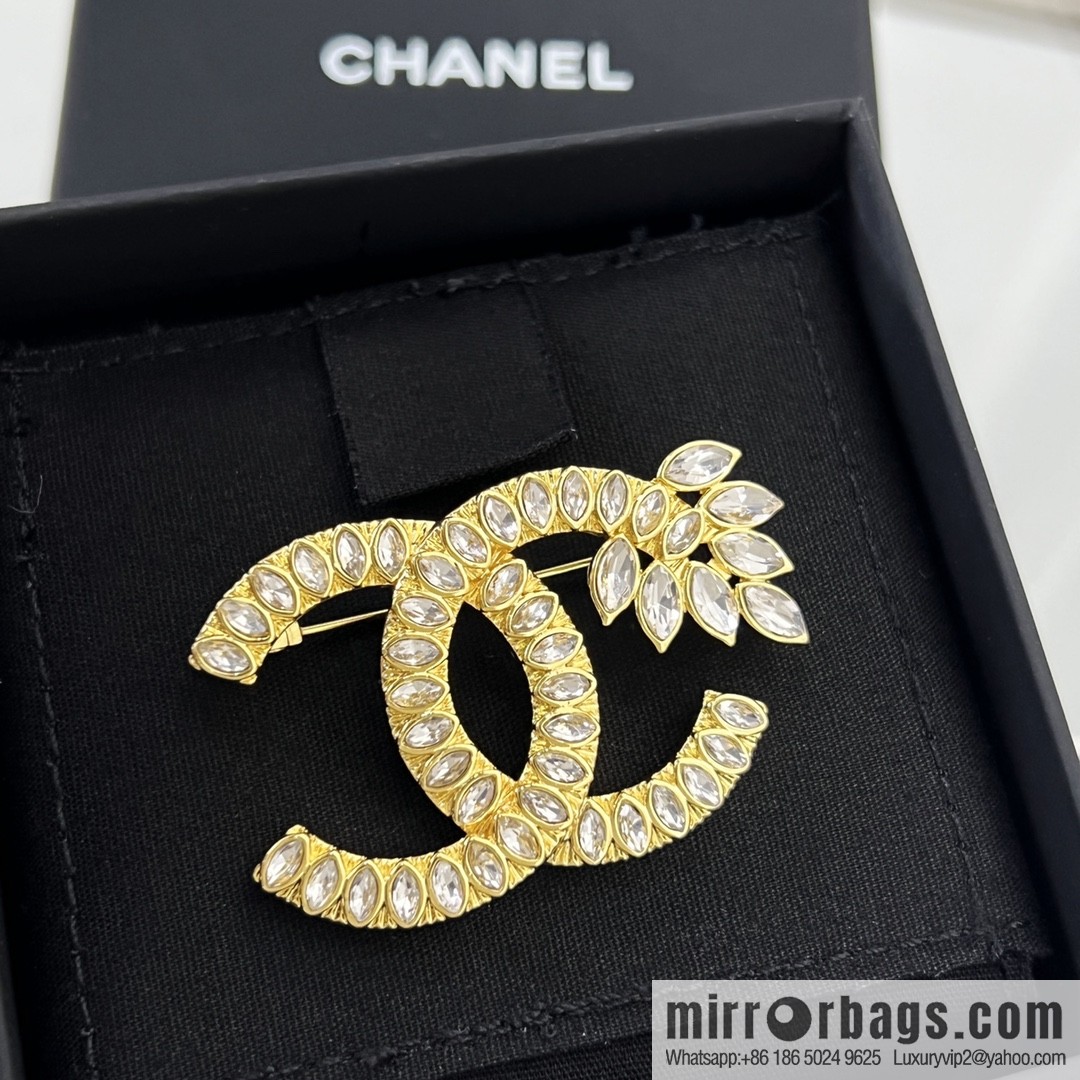 New ☑️ Chanel gold double c wheat ear brooch