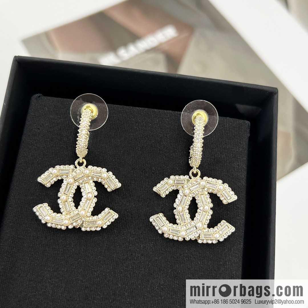 New ☑️ CHANEL Chanel c2 double c full diamond stud earrings
