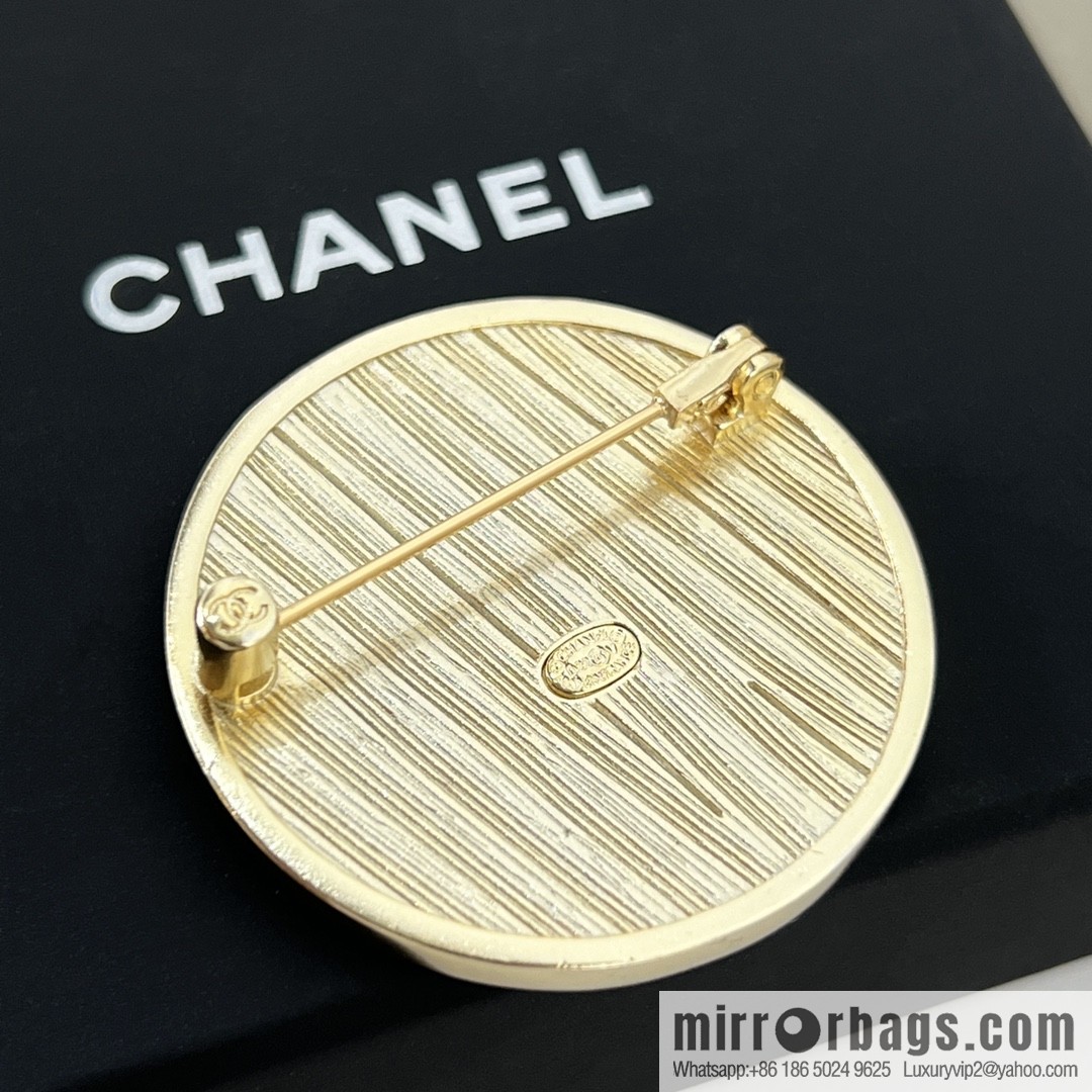 New ☑️ CHANEL Chanel double c gold round wheat ear brooch