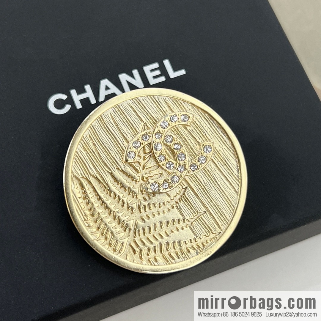 New ☑️ CHANEL Chanel double c gold round wheat ear brooch