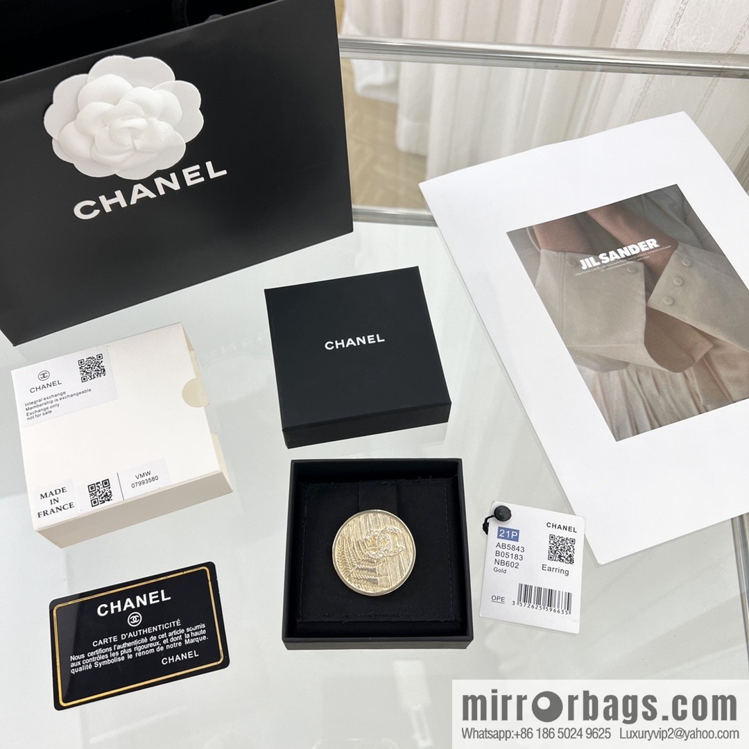 New ☑️ CHANEL Chanel double c gold round wheat ear brooch