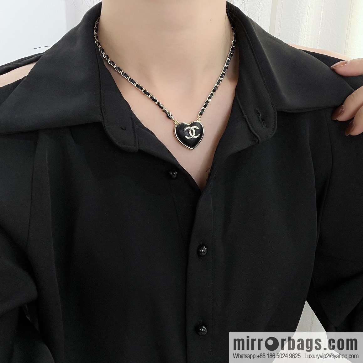 New ☑️ CHANEL Chanel double c peach heart love necklace