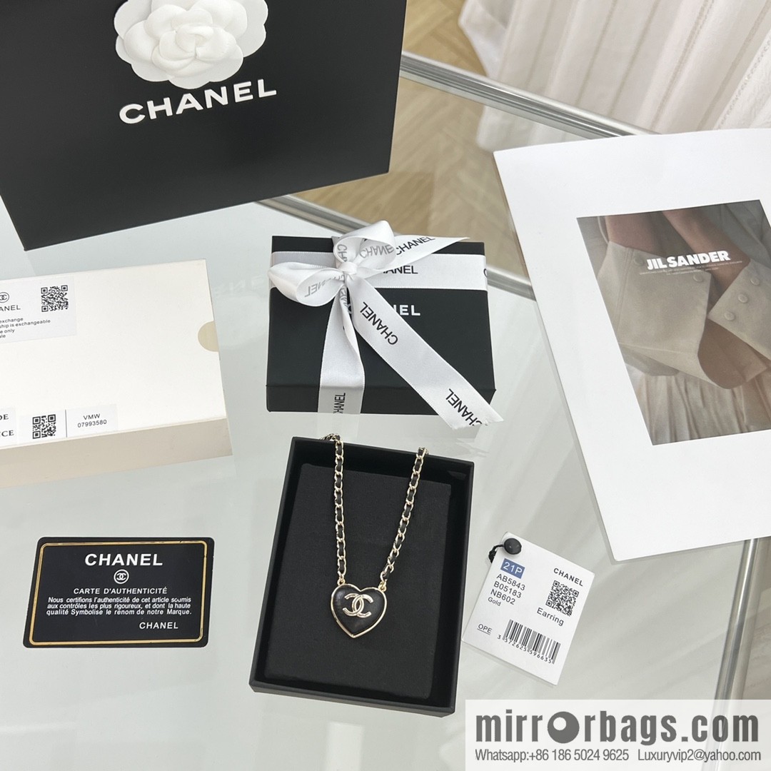 New ☑️ CHANEL Chanel double c peach heart love necklace