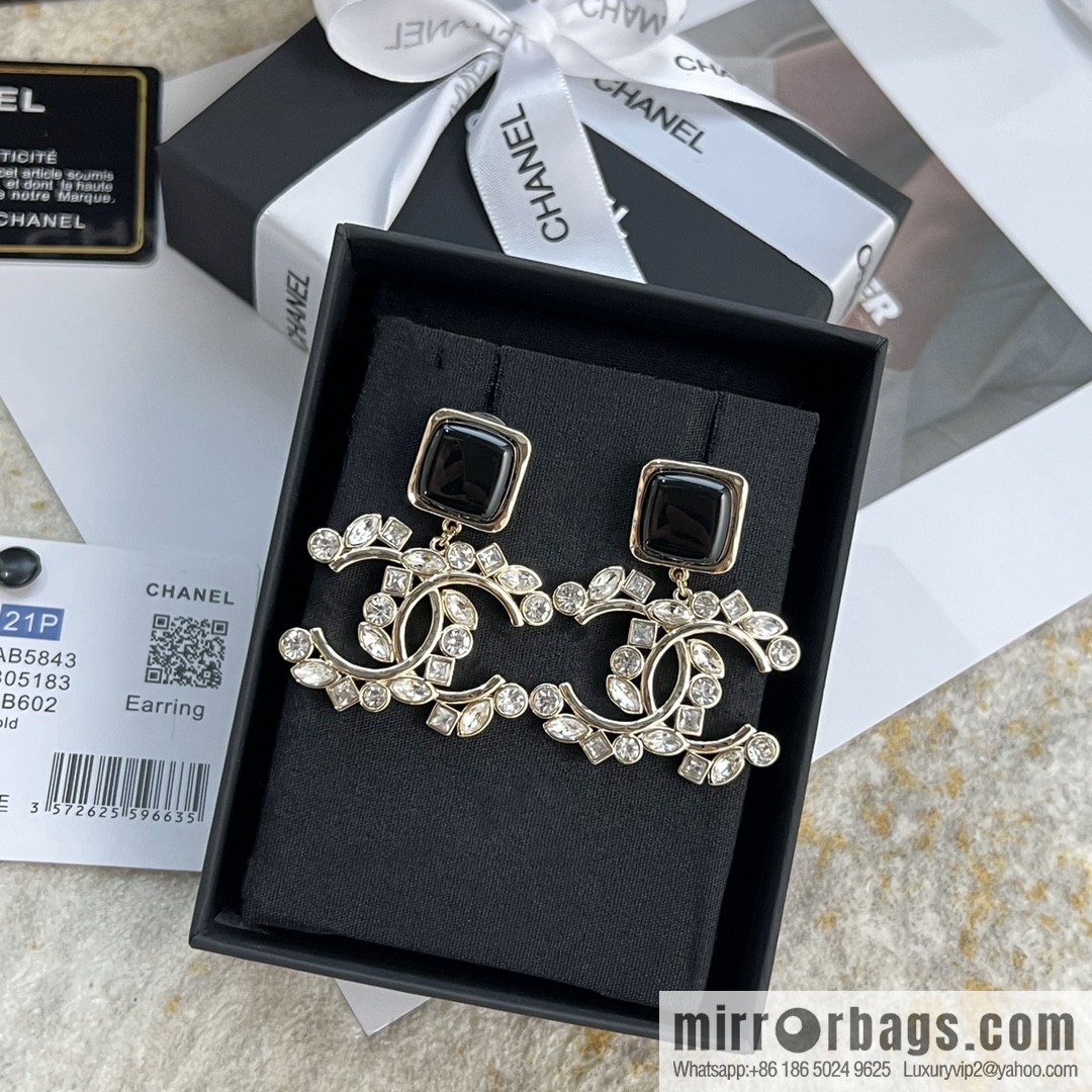 New ☑️ CHANEL Chanel c2 double c black square stud earrings