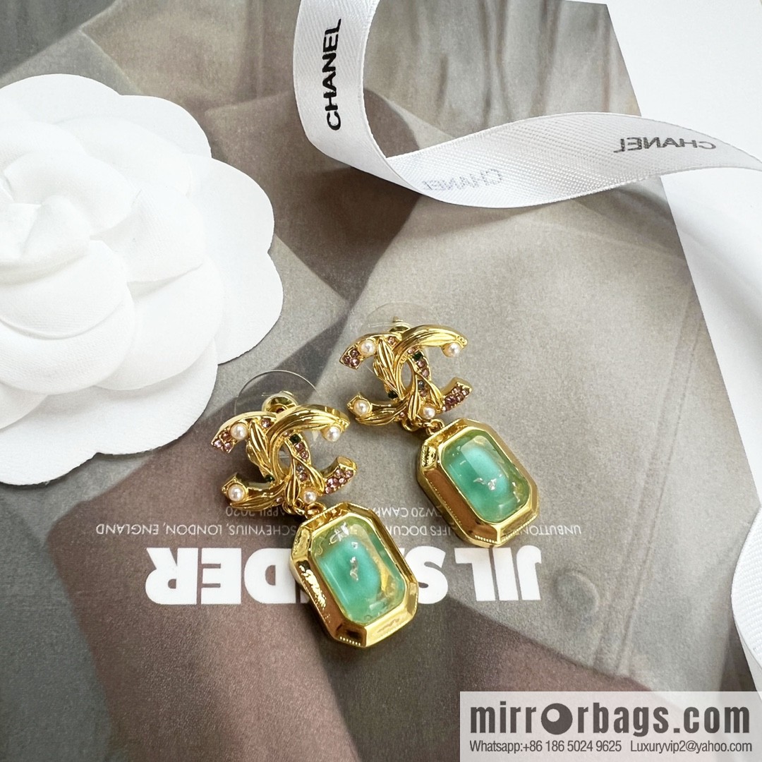 New ☑️ CHANEL Chanel c2 double c green square stud earrings