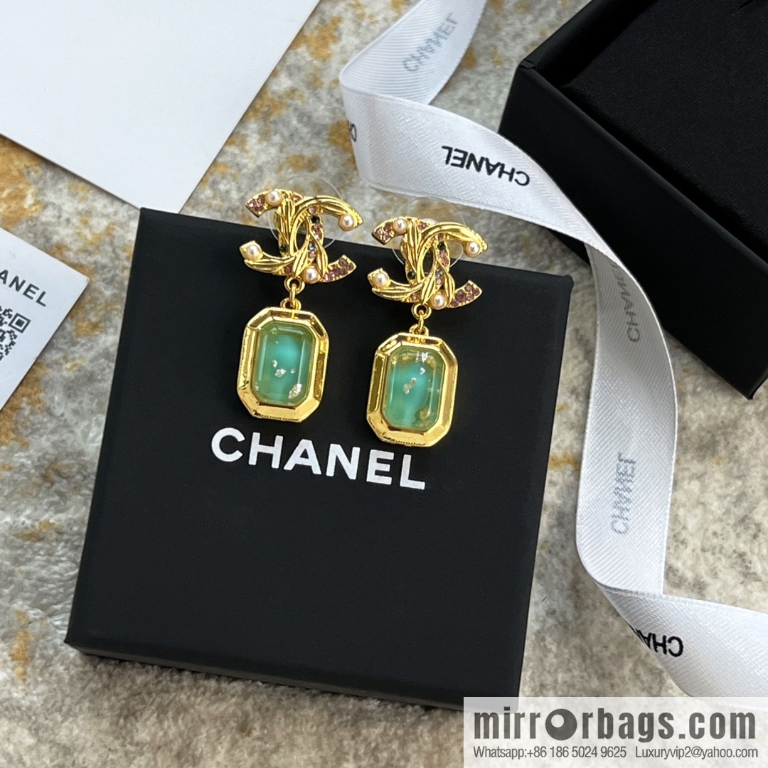 New ☑️ CHANEL Chanel c2 double c green square stud earrings