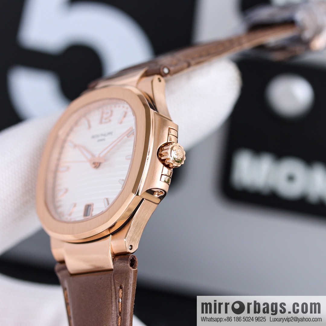 Patek Philippe Sports Elegant Nautilus Belt Women's Watch PP7118 Customized Edition 9015 Machine Modified Cal.324sc Automatic Movement