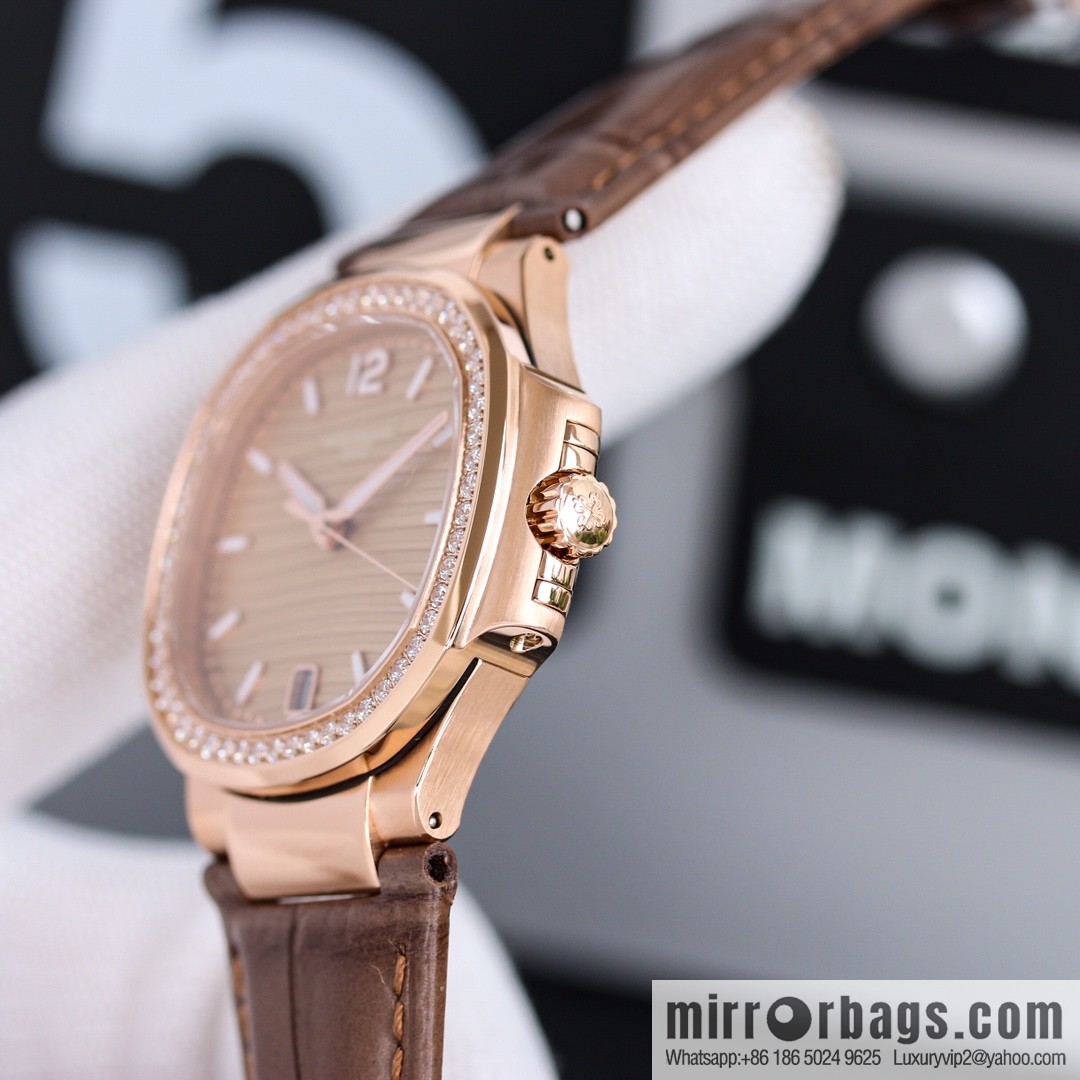 Patek Philippe Sports Elegant Nautilus Belt Women's Watch PP7118 Customized Edition 9015 Machine Modified Cal.324sc Automatic Movement