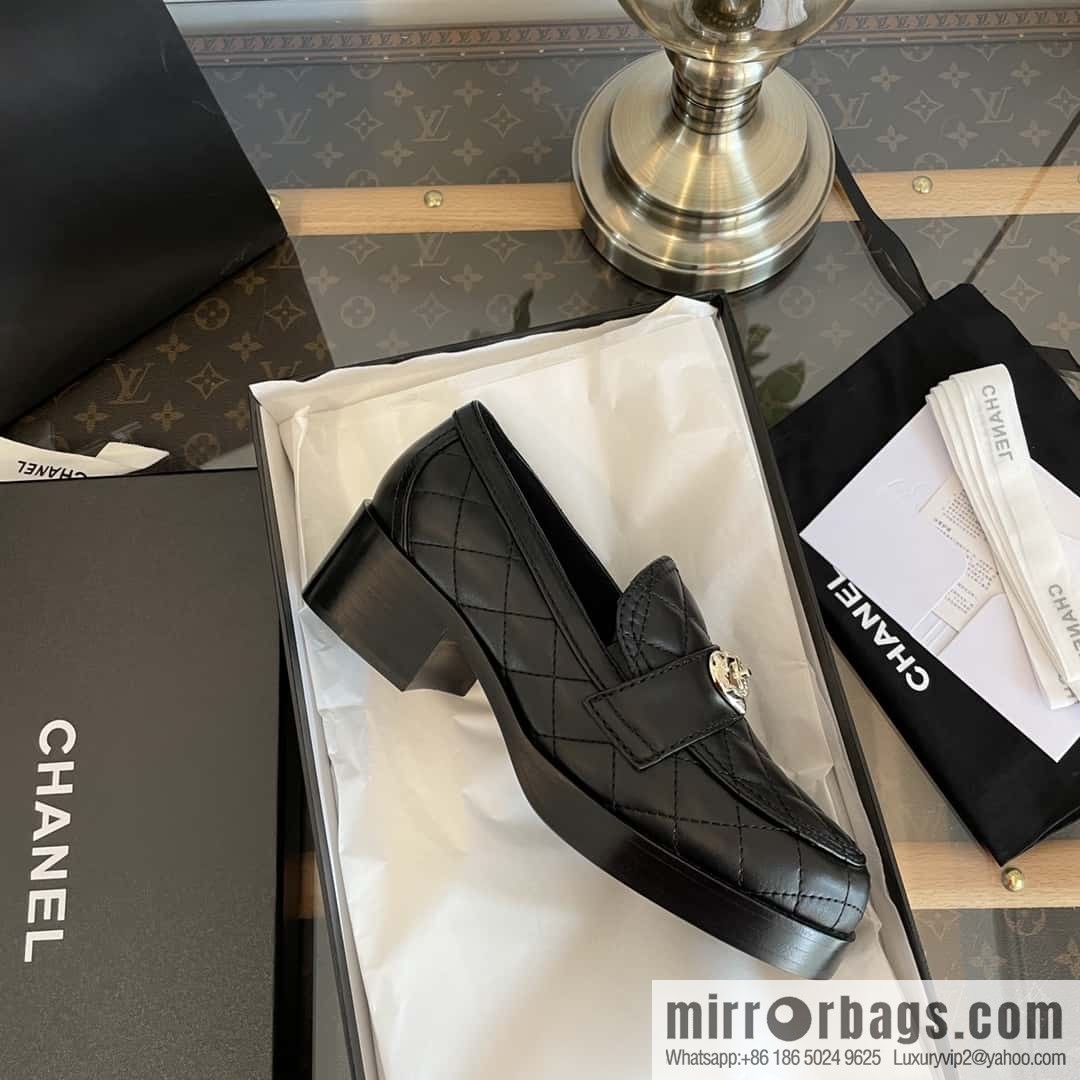 CHANEL Xiaoxiang love gold buckle platform loafers G39697 full leather