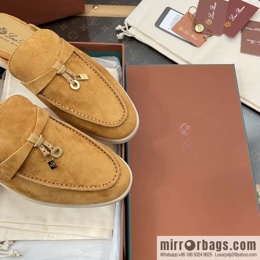 𝐋𝐨𝐫𝐨 𝐏𝐢𝐚𝐧𝐚|| Mueller half shoes, golden brown