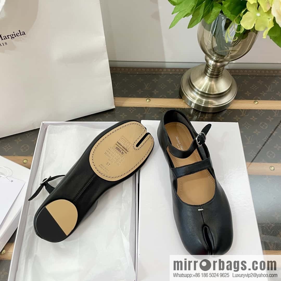 𝐌𝐚𝐢𝐬𝐨𝐧𝐌𝐚𝐫𝐠𝐢𝐞𝐥𝐚|| Margiela Split-toed Ballet Shoes