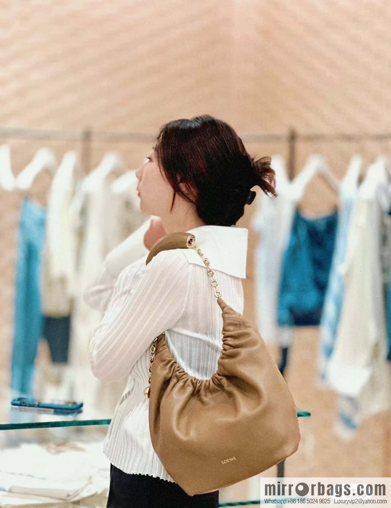 LOEWE Squeezed Underarm Bag 0701 Oak Brown 29.5CM