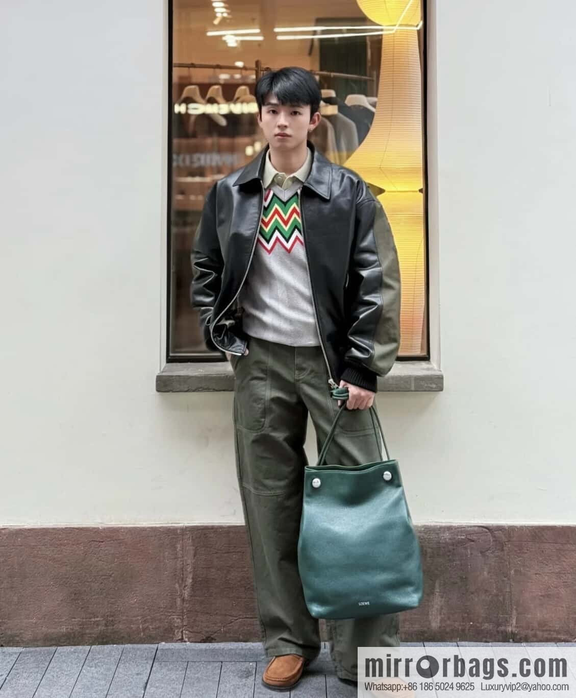 LOEWE Pebble hobo 0905 green