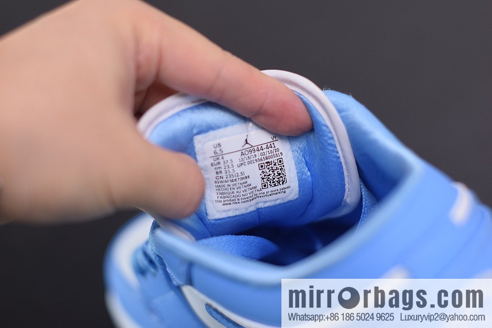 D09D3 Verified AJ1 LOW North Carolina Blue Low Top Unisex Casual Sneakers AO9944-441