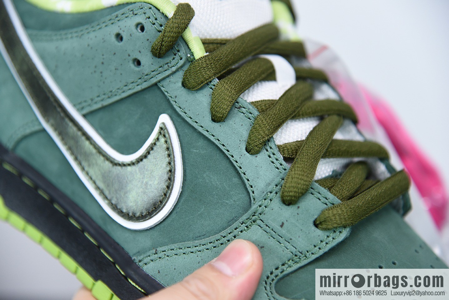 Concepts x Nike SB Dunk Low Green Lobster Unisex The same sneakers item number: BV1310-337