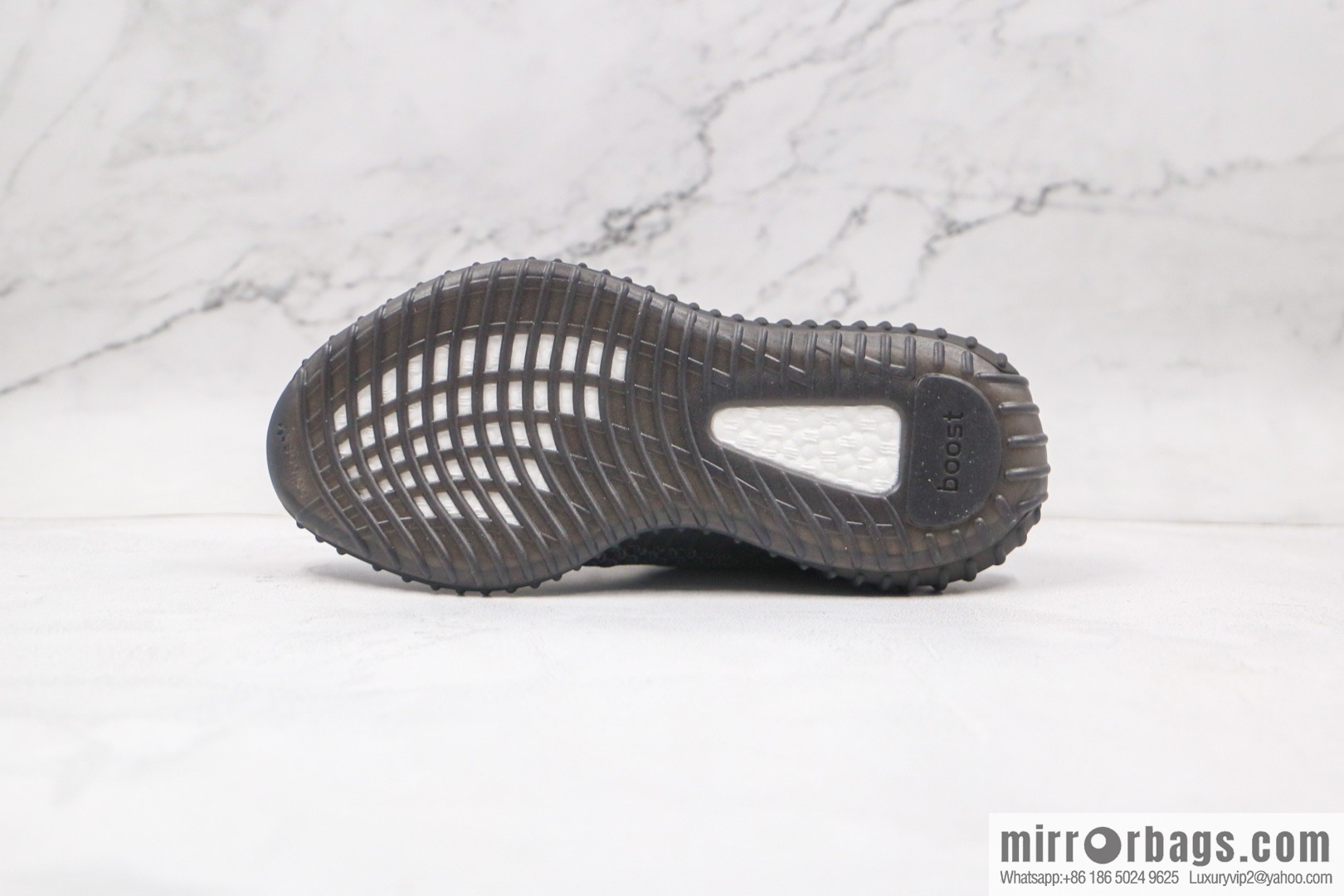 Coconut 350 V2 Version A, Oreo Yeezy Boost 350 V2 sneakers