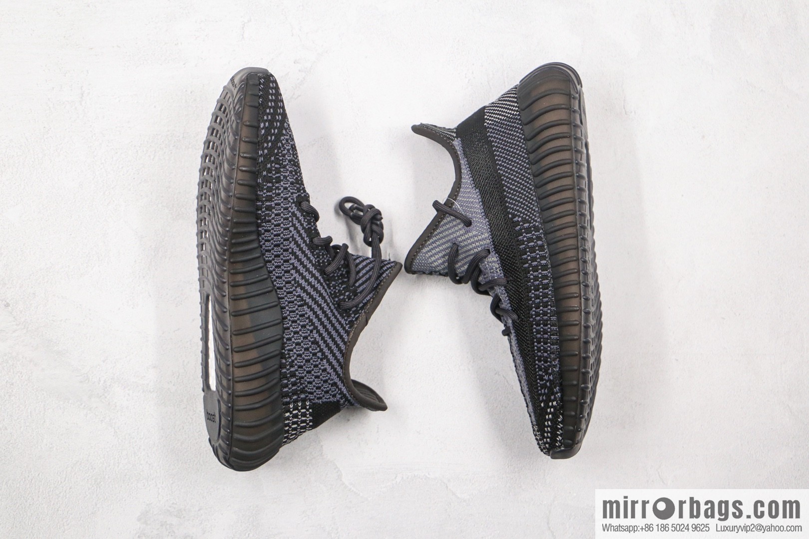 Coconut 350 V2 Version A, Oreo Yeezy Boost 350 V2 sneakers