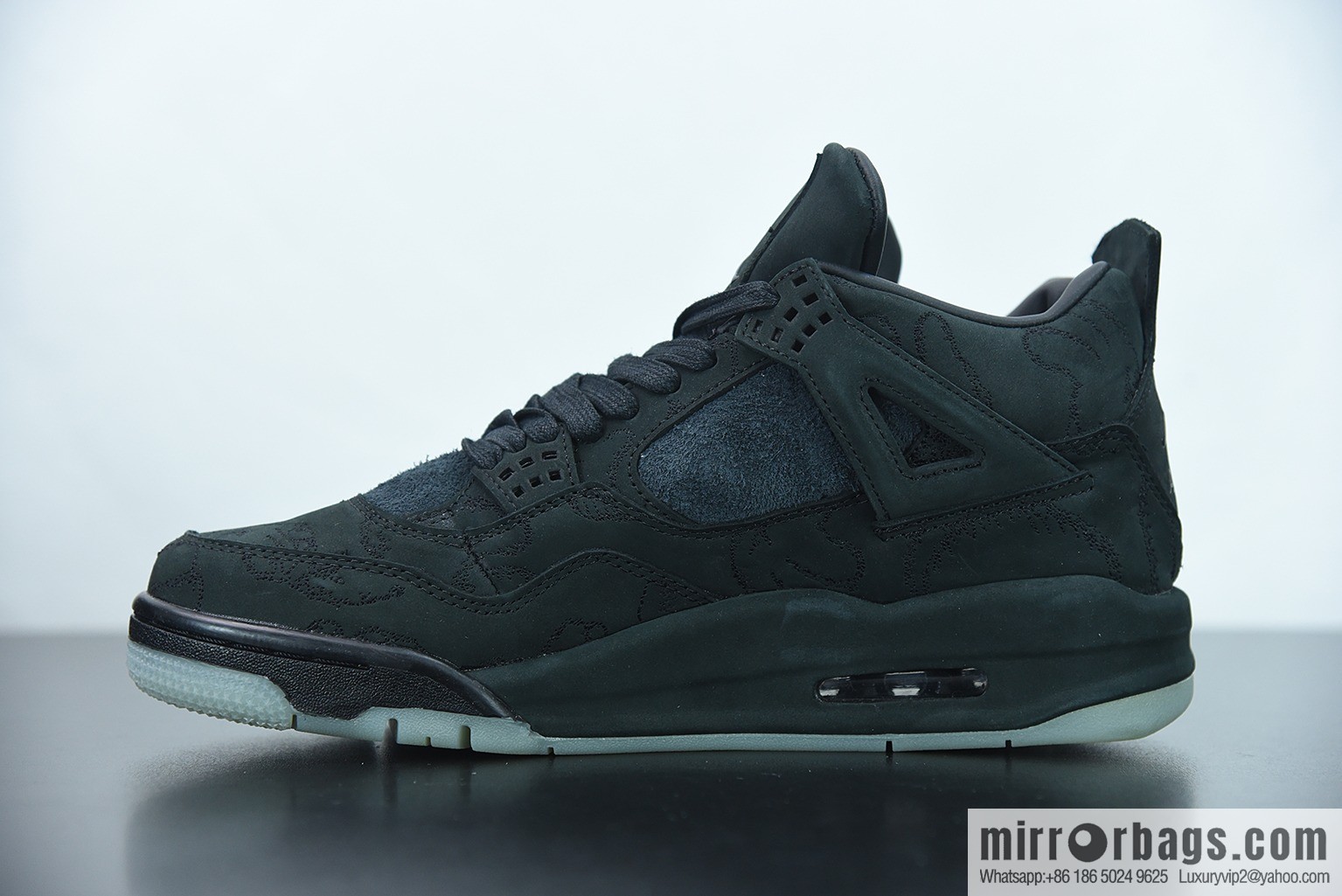 KAWS x Air Jordan 4 Black AJ4 black suede limited joint name, luminous crystal middle help men's sneakers 930155-001
