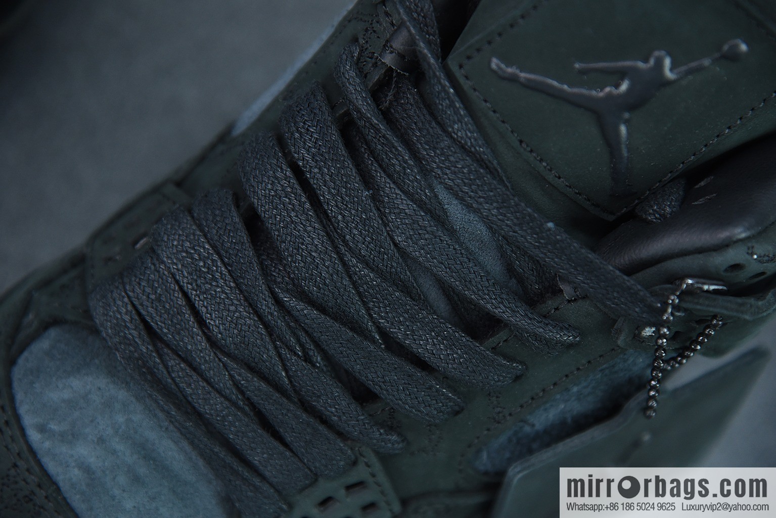 KAWS x Air Jordan 4 Black AJ4 black suede limited joint name, luminous crystal middle help men's sneakers 930155-001
