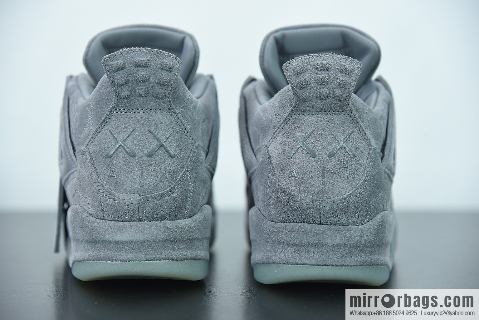KAWS x Air Jordan 4 Black AJ4 gray suede limited joint name, luminous crystal middle help men's sneakers 930155-003