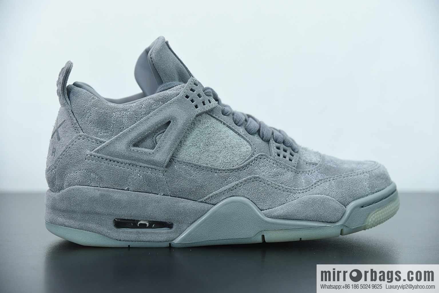 KAWS x Air Jordan 4 Black AJ4 gray suede limited joint name, luminous crystal middle help men's sneakers 930155-003