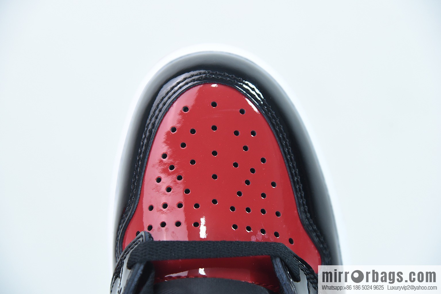 Air Jordan 1 AJ1 Jordan 1st generation high-top basketball shoes/patent leather black and red, prohibited, item number: 555088-063
