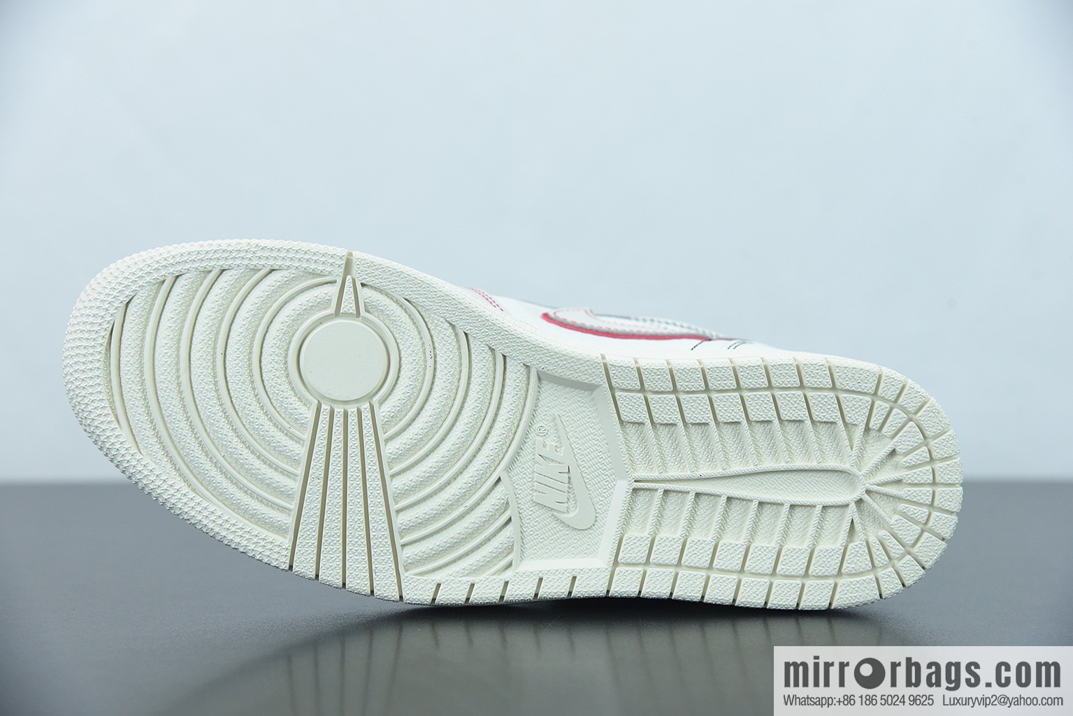 Air Jordan 1 Retro Phantom Gym Red OG AJ1 Bugs Bunny, High Top Culture Basketball Shoes 555088-160