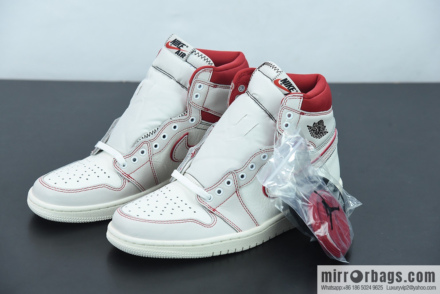 Air Jordan 1 Retro Phantom Gym Red OG AJ1 Bugs Bunny, High Top Culture Basketball Shoes 555088-160
