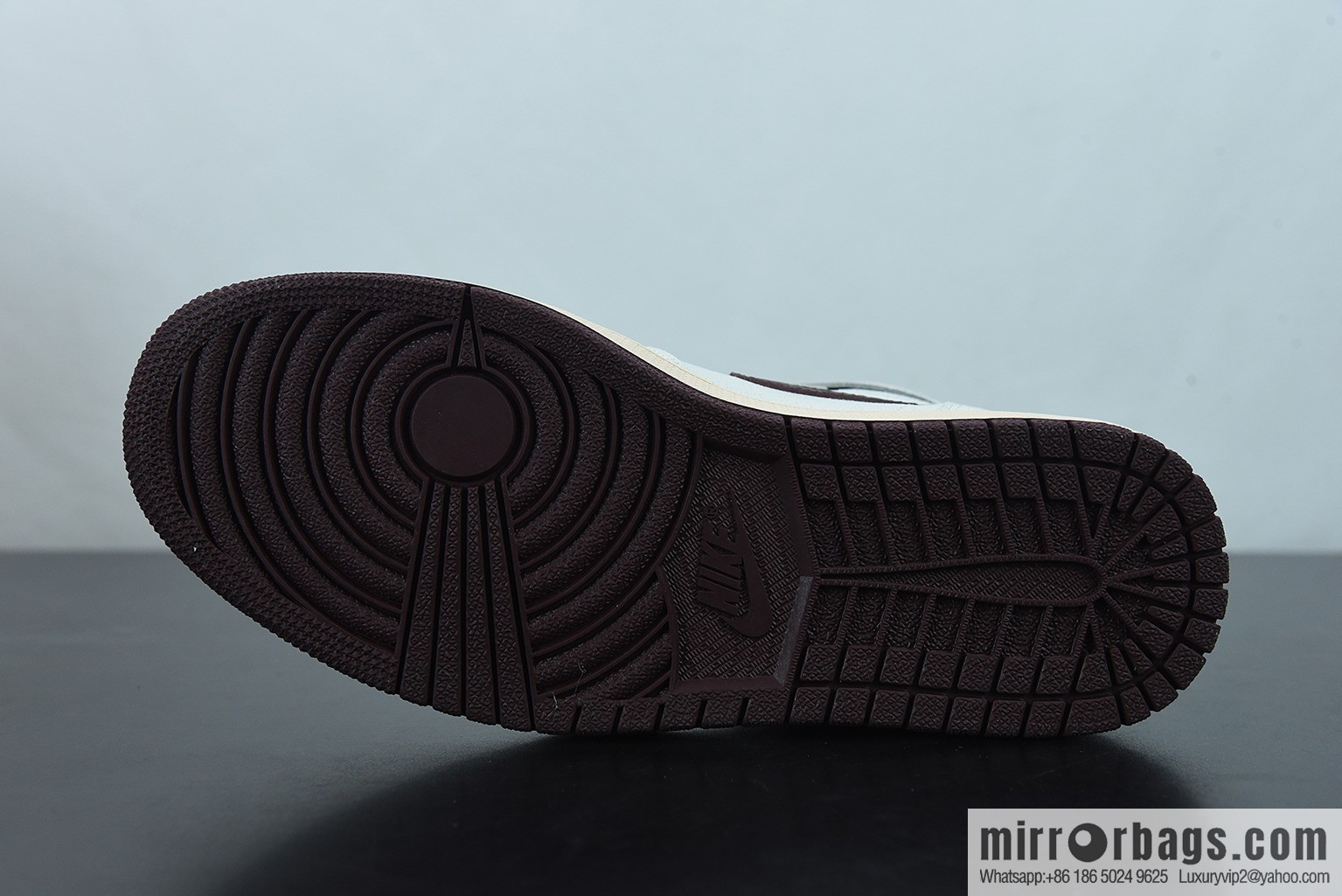 A Ma Maniére x Air Jordan 1 AJ1 Joe 1 gray-brown snake pattern, burst pattern, joint high-top man item number; DO7097-100