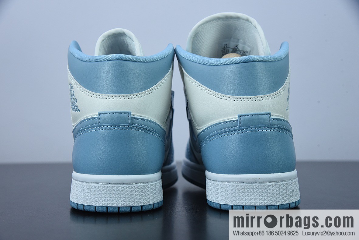 Air Jordan 1 Mid UNC AJ1 North Carolina blue, white and blue, medium help women's basketball shoes item number: BQ6472-141