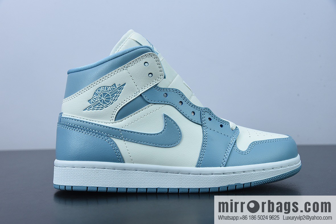 Air Jordan 1 Mid UNC AJ1 North Carolina blue, white and blue, medium help women's basketball shoes item number: BQ6472-141