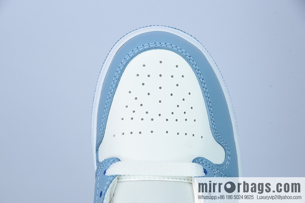 Air Jordan 1 Mid UNC AJ1 North Carolina blue, white and blue, medium help women's basketball shoes item number: BQ6472-141