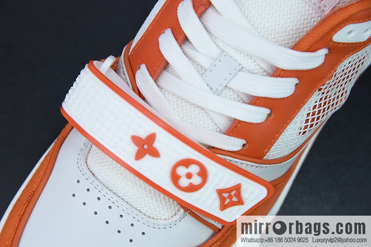 LV/Louis Vuitton 2022S limited, official latest color scheme Men's Trainer sneakers