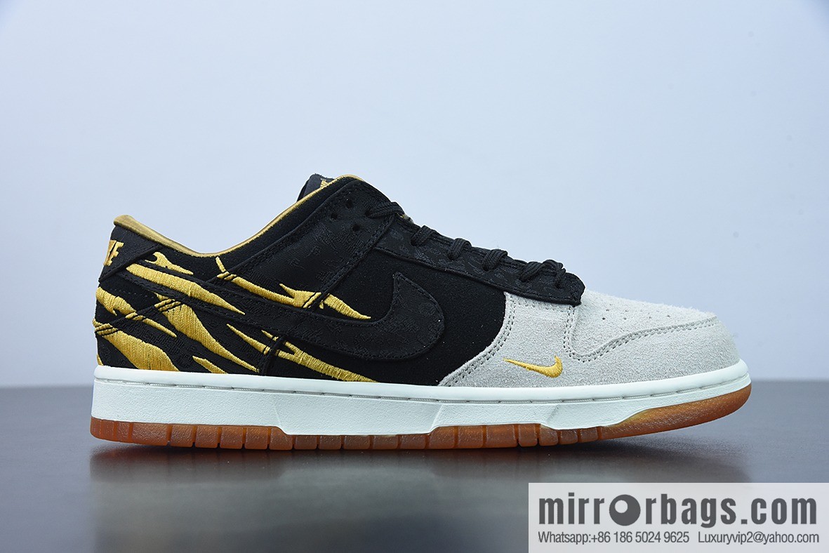 H03G5 pure original version Nk SB Dunk Low CNY Year of the Tiger black yellow tiger pattern SB dunk series Vintage low-top board shoes, item number: DQ5351-001