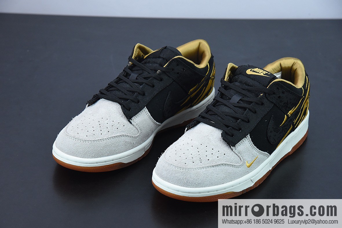 H03G5 pure original version Nk SB Dunk Low CNY Year of the Tiger black yellow tiger pattern SB dunk series Vintage low-top board shoes, item number: DQ5351-001
