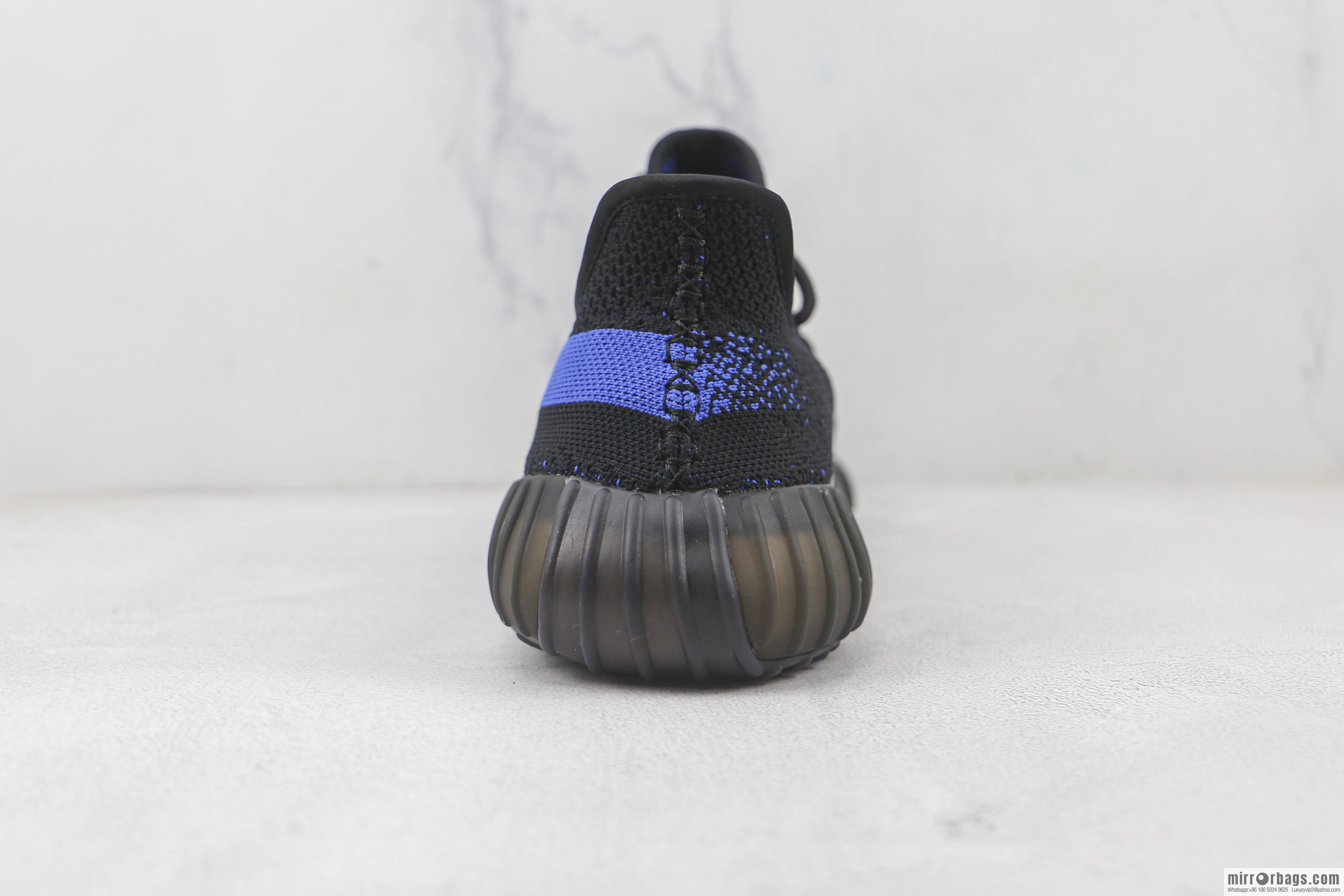 Yeezy 350 Boost V2 coconut 350 second generation popcorn new black and blue color scheme